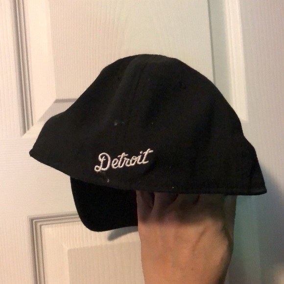 Worn for 5 minutes. - Picture 2 of 5